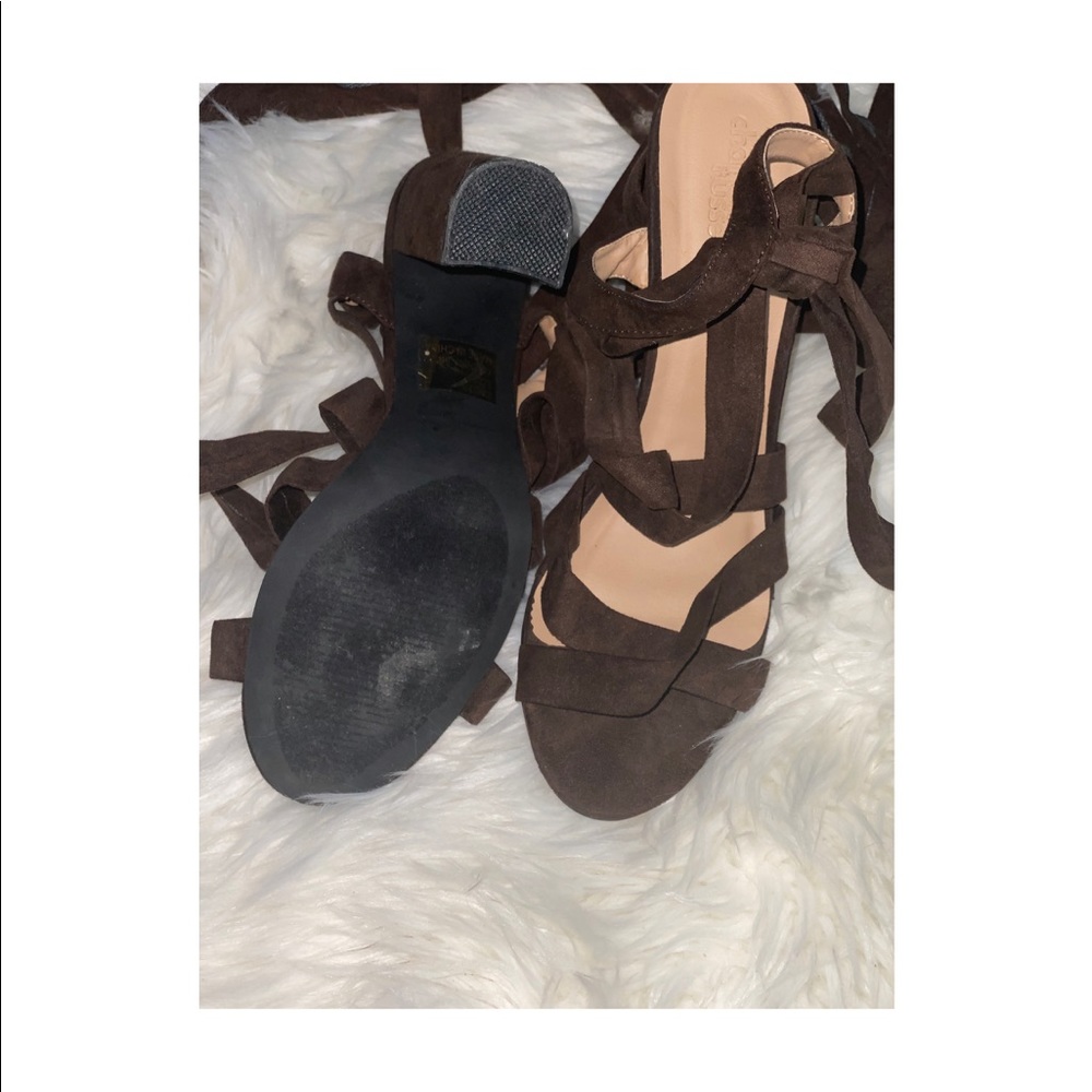Sandal heel laceup